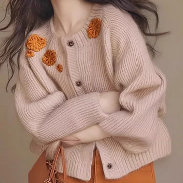 Embroidered Flower Age-reducing Sweater