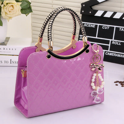 Lingge Shoulder Bag