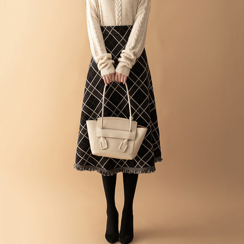 Big Hem Wool Midi Dress
