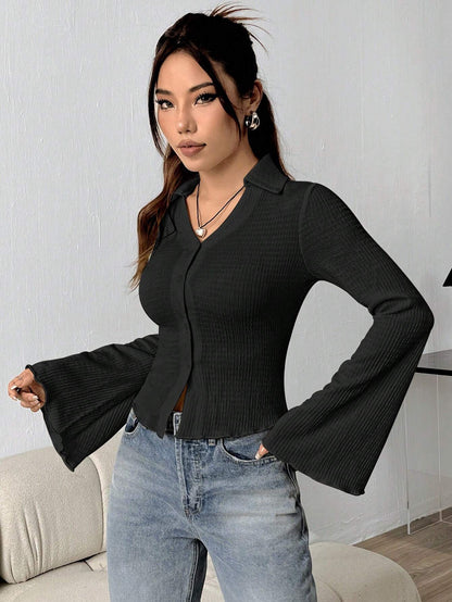 Ribbed Button Long Sleeve Top